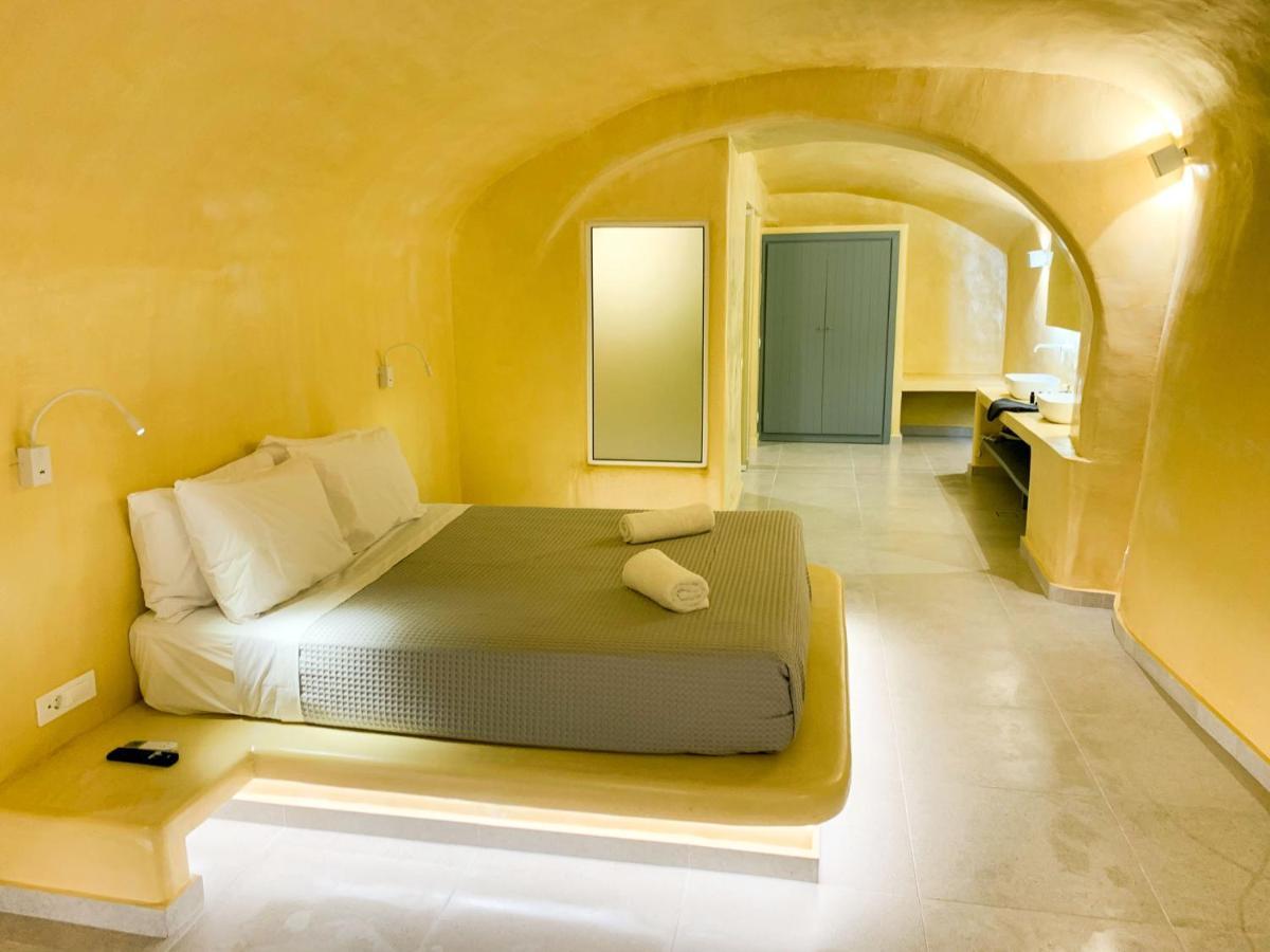 Metaxas Residence Santorini Johnnie Cave Fira  Esterno foto