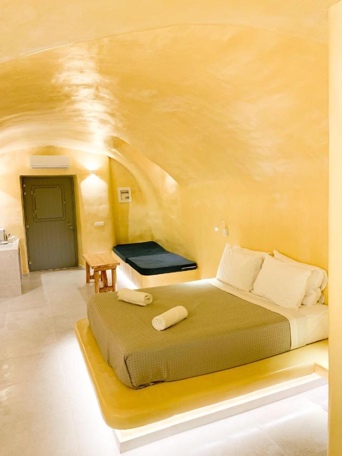 Metaxas Residence Santorini Johnnie Cave Fira  Esterno foto